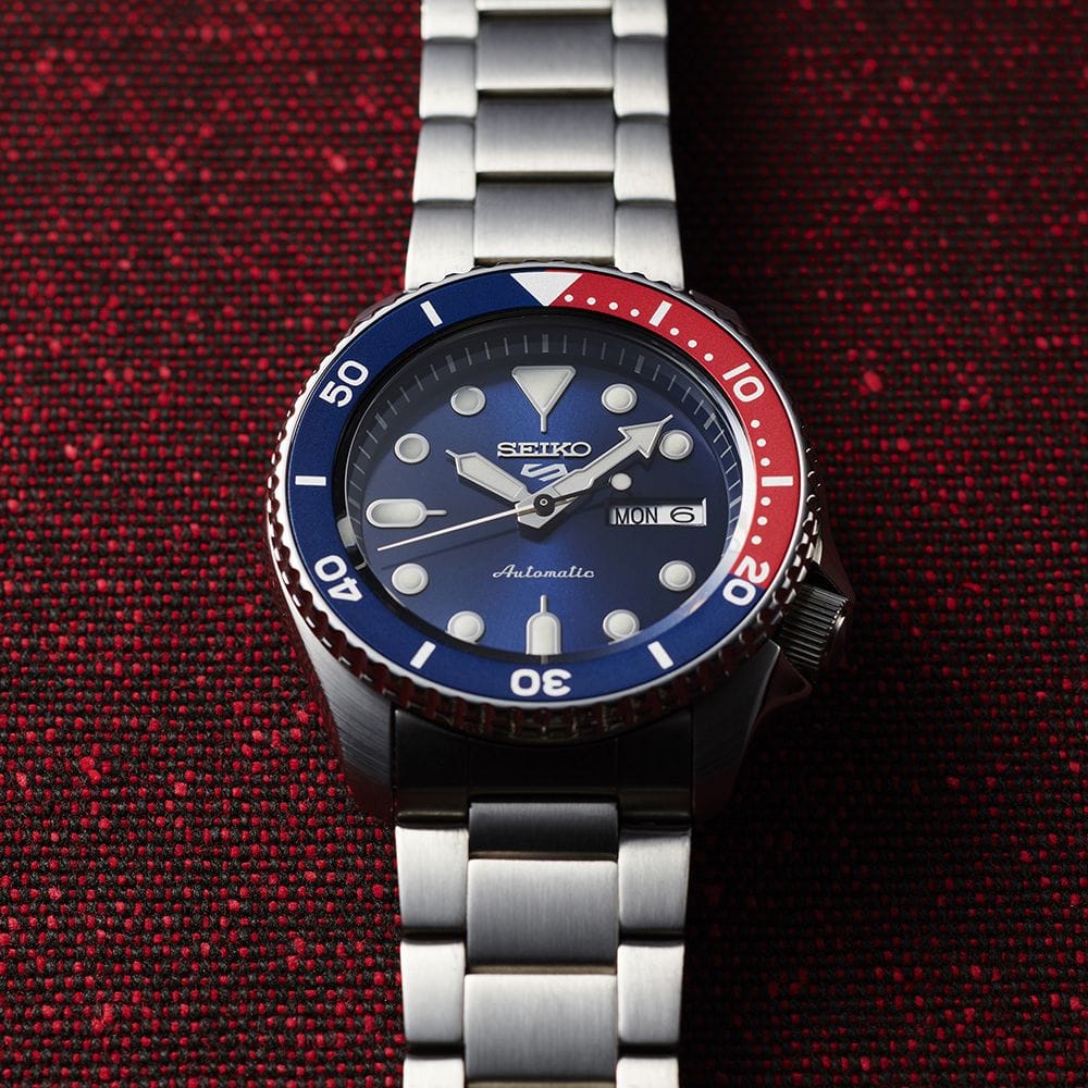 Reloj SEIKO 5 Sport Azul/Rojo SRPD53K1