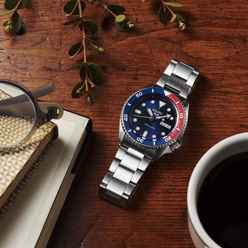 Reloj SEIKO 5 Sport Azul/Rojo SRPD53K1