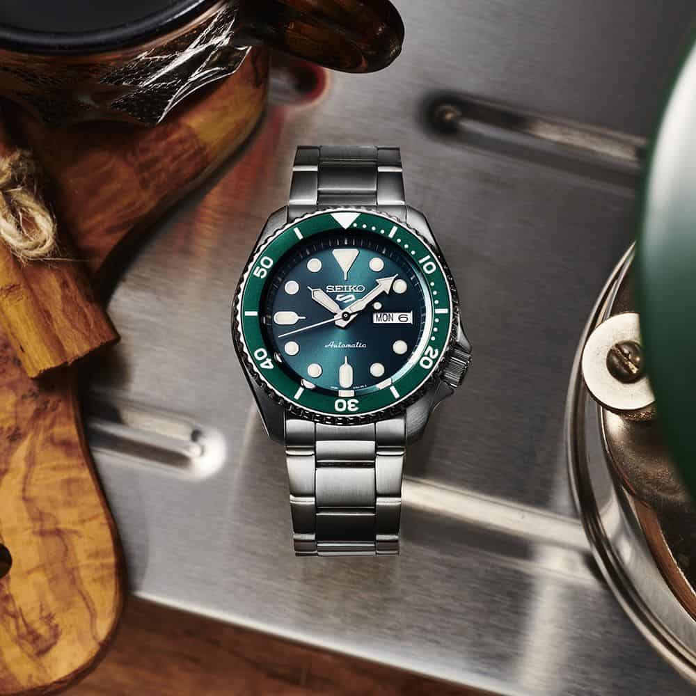 Reloj SEIKO 5 Sport Verde/Plata SRPD61K1