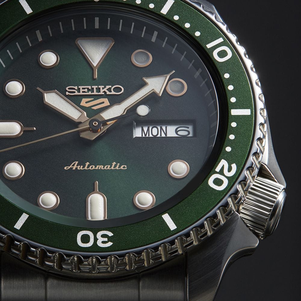 Reloj SEIKO 5 Sport Verde/Dorado SRPD63K1