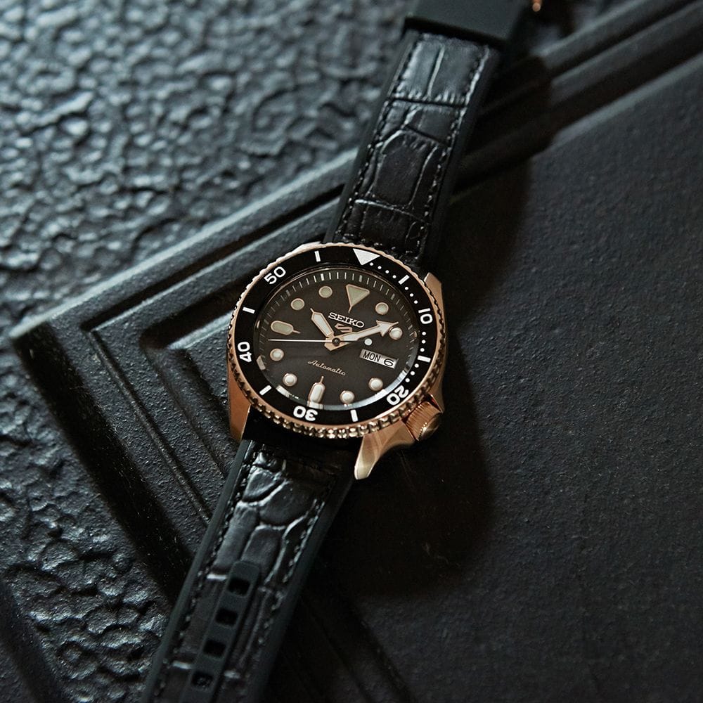 thearwatches-reloj-seiko-SRPD76_2 Reloj SEIKO 5 Sport Negro/Dorado SRPD76K1