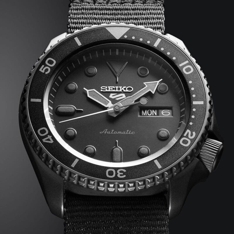 thearwatches-reloj-seiko-SRPD79_3 Reloj SEIKO 5 Sport Black «Street Style» SRPD79K1