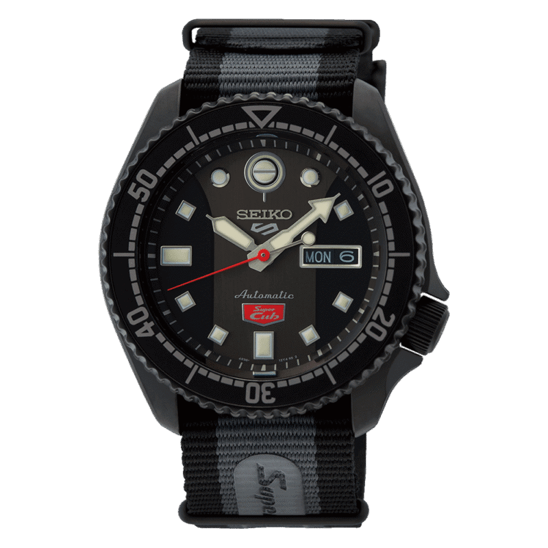 Reloj SEIKO 5 Sport Negro Super Cub Edición Limitada SRPJ75K1