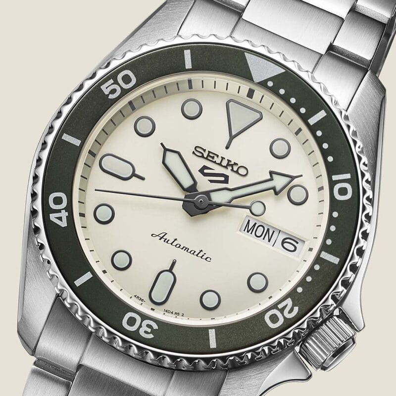 Reloj SEIKO 5 Sport Crema SRPK31K1