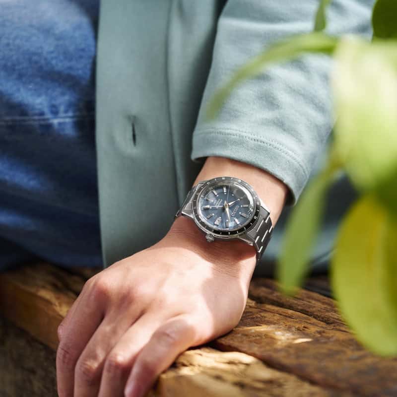 thearwatches-reloj-seiko-SSK009J1_2 Reloj SEIKO Presage Style 60’s GMT Blue SSK009J1