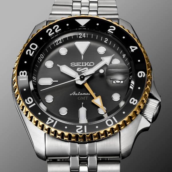 thearwatches-reloj-seiko-SSK021K1_4 Reloj SEIKO 5 Sport GMT Grey Carbon SSK021 "U.S. Special Creation"