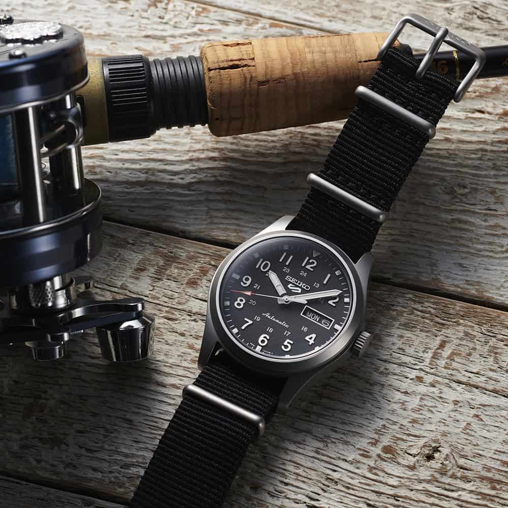 thearwatches-reloj-seiko-SRPG37K1_1 Reloj SEIKO 5 Sport Field Series Black SRPG37K1