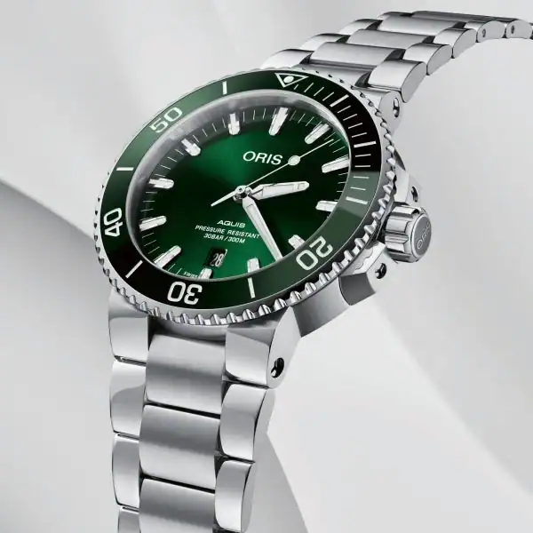 Reloj Oris Aquis Date 43,5mm Green Dial 01 733 7730 4157-07 8 24 05PEB