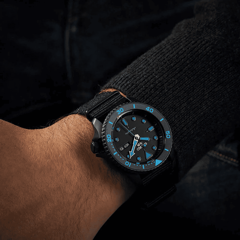 thearwatches-reloj-seiko-SRPD81K1_8 Reloj SEIKO 5 Sport Blue "Street Style" SRPD81K1