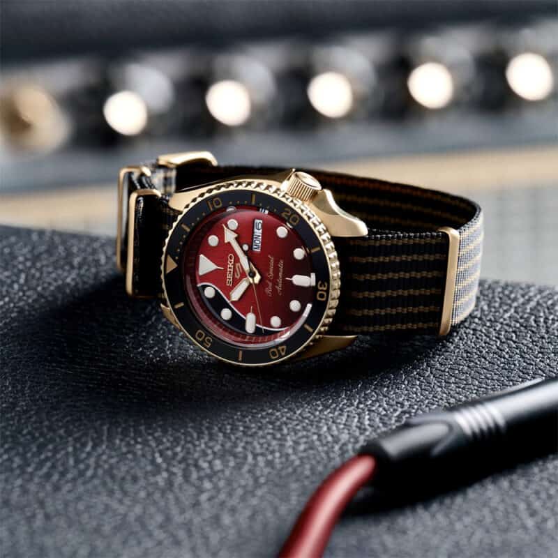 thearwatches-reloj-seiko-srph80k1_4 Reloj Seiko 5 Sports Brian May Limited Edition SRPH80K1