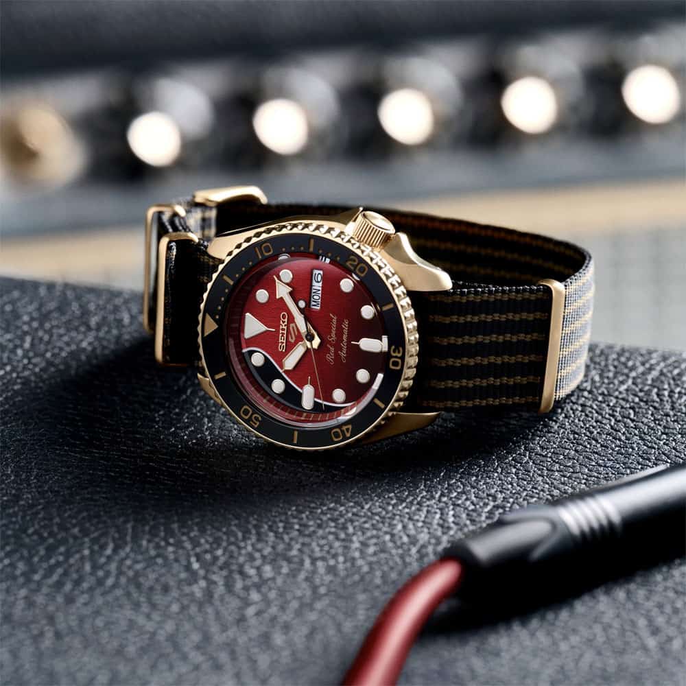 thearwatches-reloj-seiko-srph80k1_4 Reloj Seiko 5 Sports Brian May Limited Edition SRPH80K1