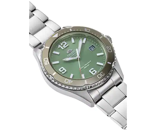 Reloj Orient Mako 40 Solar 40mm Verde RA-WJ0001E10B