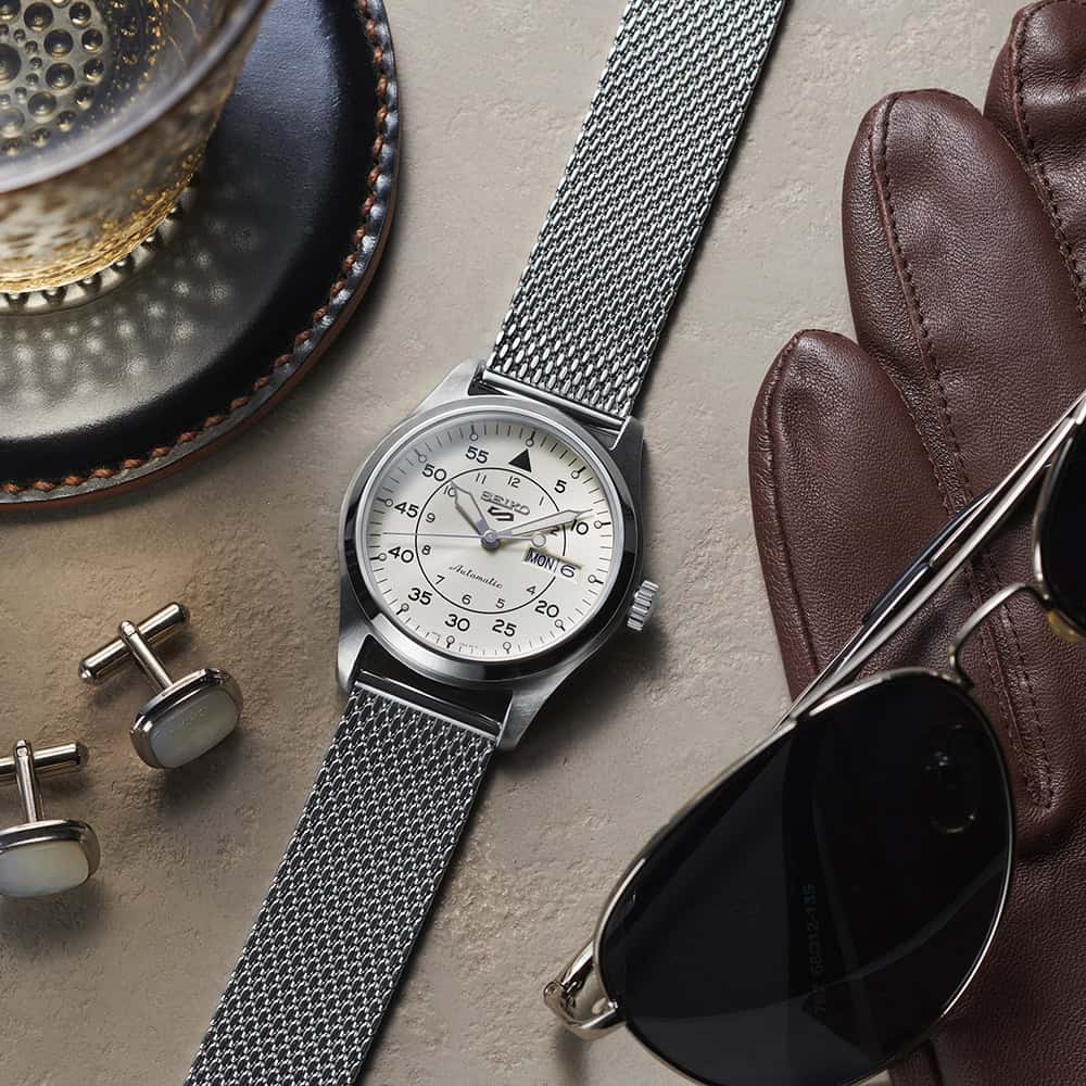 Reloj Seiko 5 Sports Suit Style Flieger Cream SRPH21K1