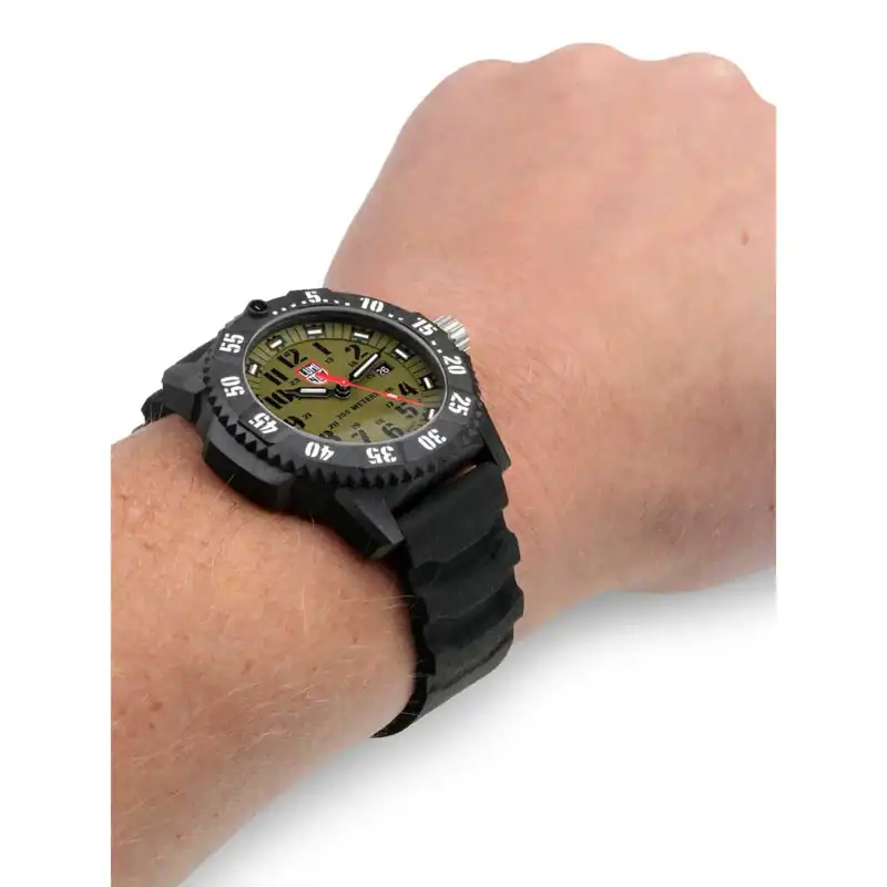 Reloj Luminox Carbon Seal 3800 Serie XS.3813.L 46mm