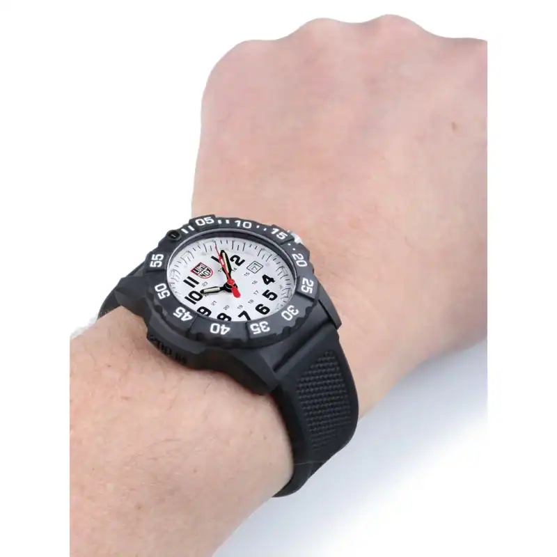 Reloj Luminox Navy Seal 3500 Serie XS.3507 45mm