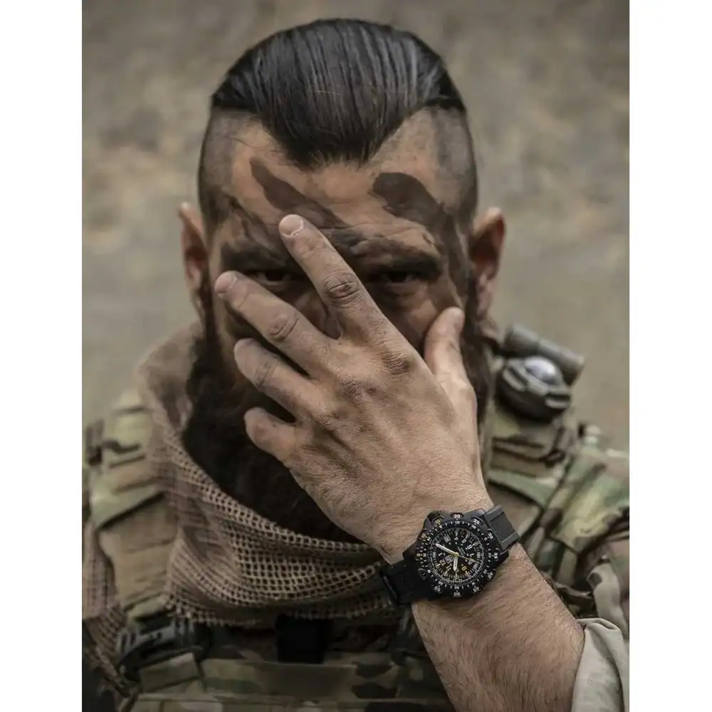 Reloj Luminox RECON Point Man Set XL.8825.H.SET.1 45mm