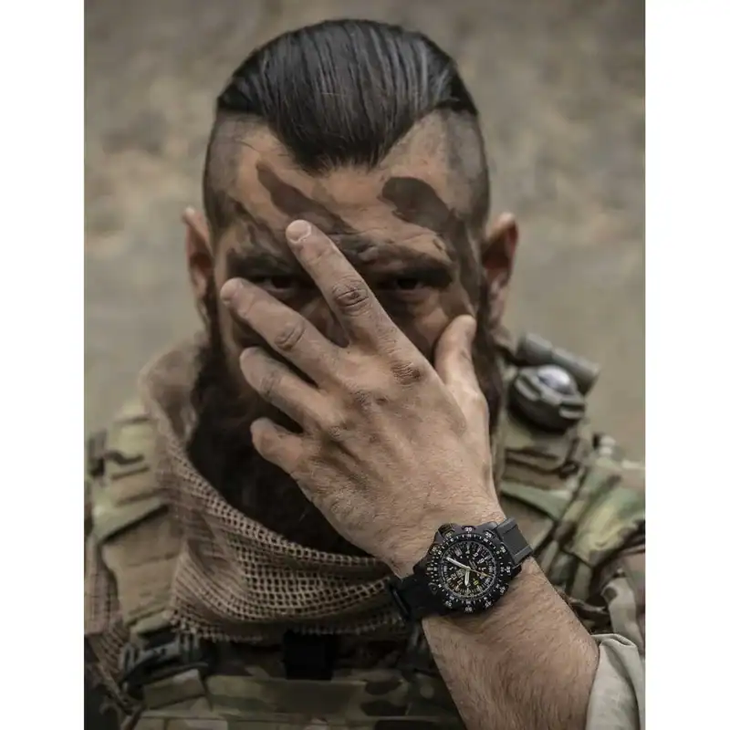 Reloj Luminox RECON Point Man Set XL.8825.H.SET.1 45mm