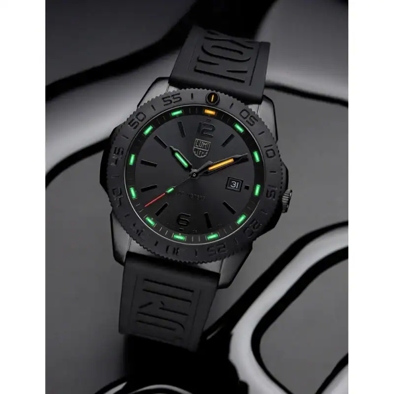 Reloj Luminox Pacific Diver XS.3121.BO.1 44mm