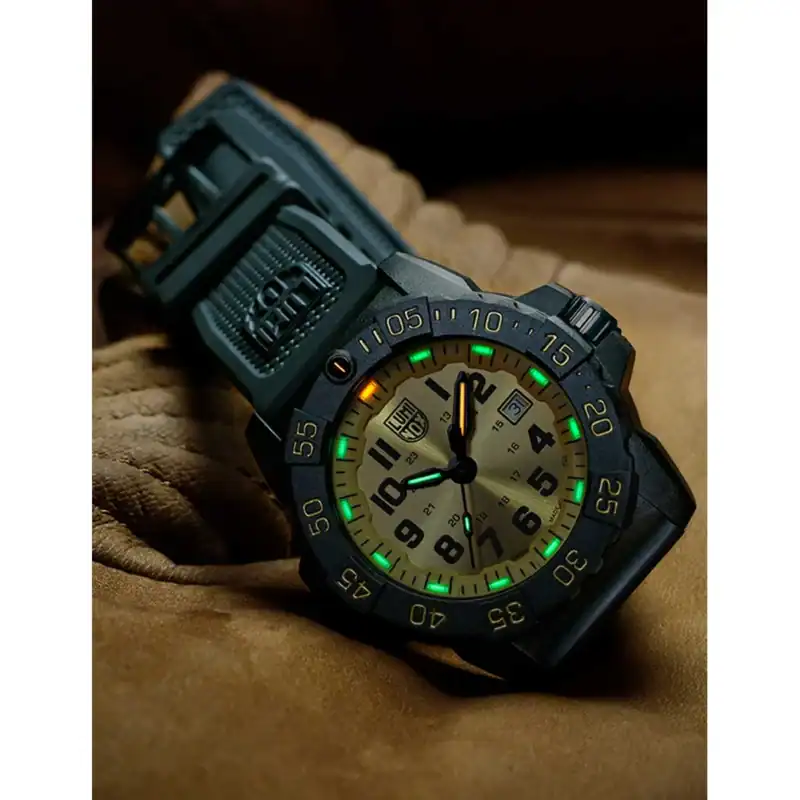 Reloj Luminox Neavy Seal Gold XS.3505.GP.1 45mm