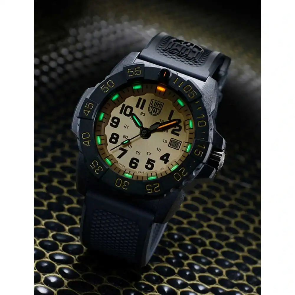 Reloj Luminox Neavy Seal Gold XS.3505.GP.1 45mm