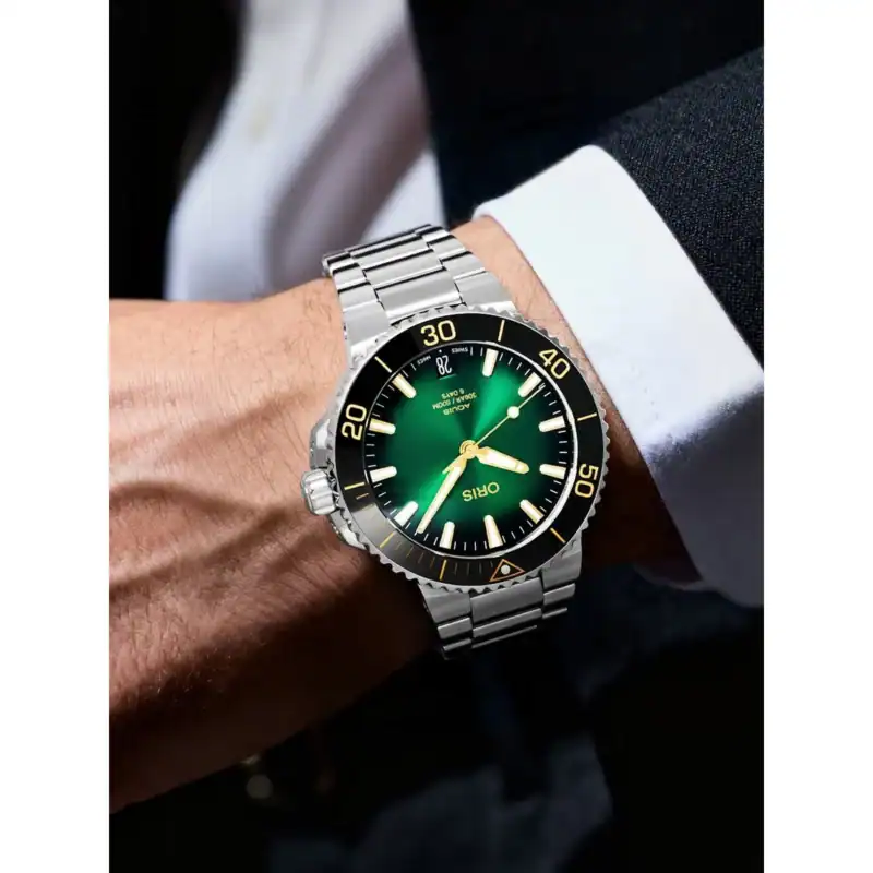Reloj Oris Aquis Date 41.5mm 01 400 7769 4127-07 8 22 09PEB