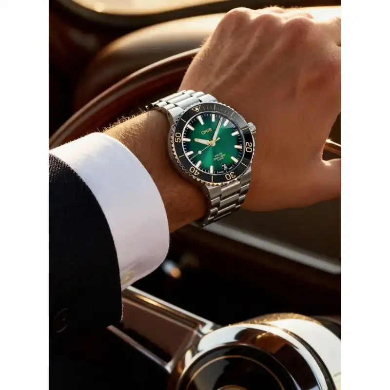Reloj Oris Aquis Date 41.5mm 01 400 7769 4127-07 8 22 09PEB