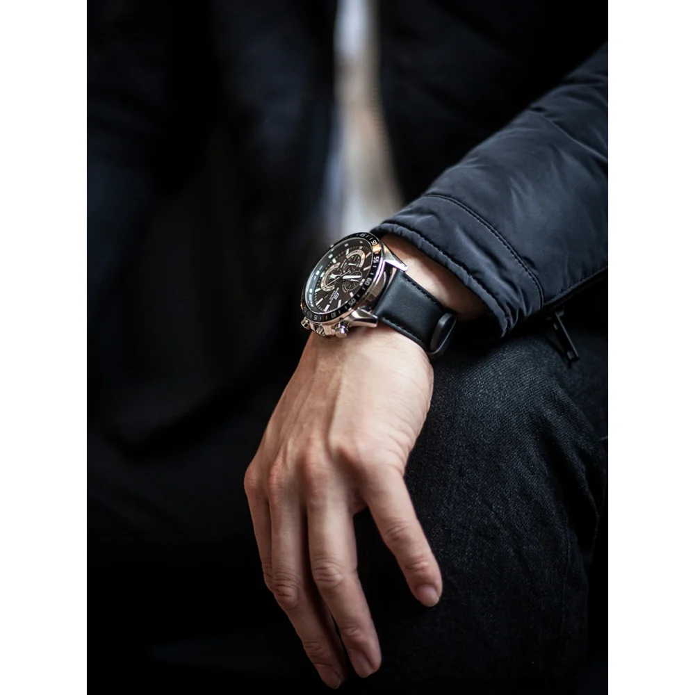 thearwatches-reloj-casio-efv-620l-1avuef_10-1.webp Reloj Casio Edifice Esfera Negra Cronógrafo 48mm EFV-620L-1AVUEF