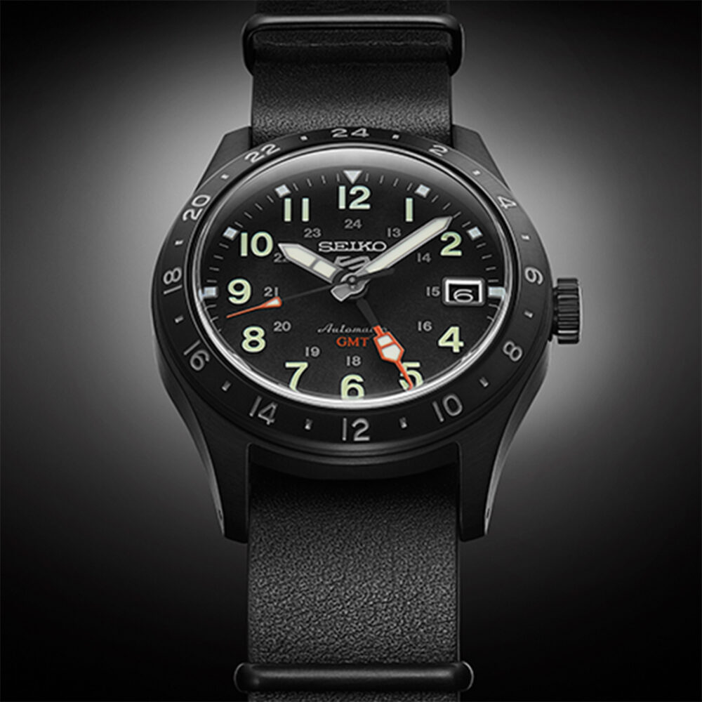 thearwatches-reloj-seiko-SSK025K1_3 Reloj SEIKO 5 Sport Field Street Style GMT Black SSK025K1